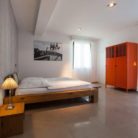 Altes Rathaus 4* Rüdesheim am Rhein