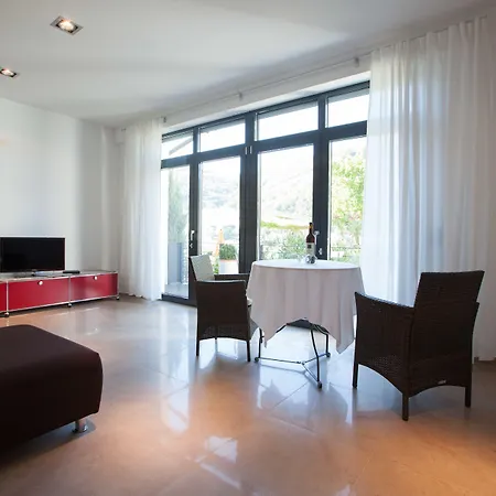 Altes Rathaus Bed & Breakfast 4*